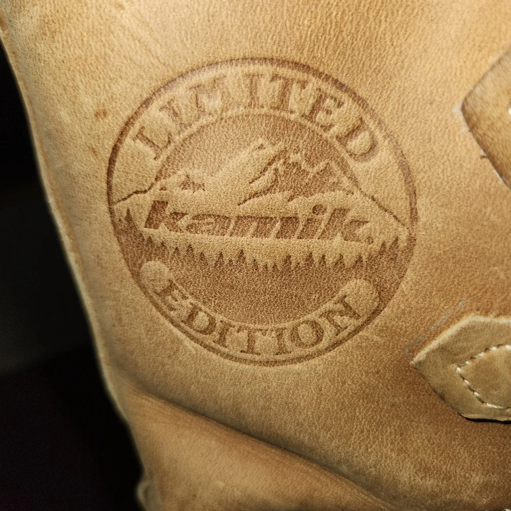 Kamik Limited Edition Winter Boots - Women's Size 8 - Very Good Condition